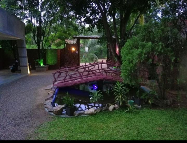 Induwara Safari Resort Udawalawe Exterior foto