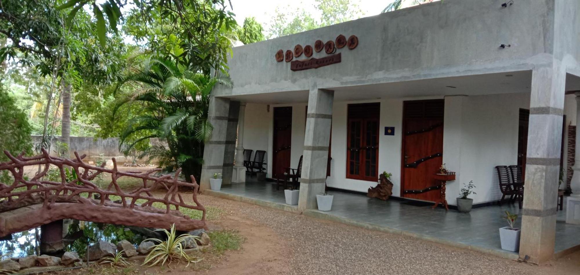 Induwara Safari Resort Udawalawe Exterior foto