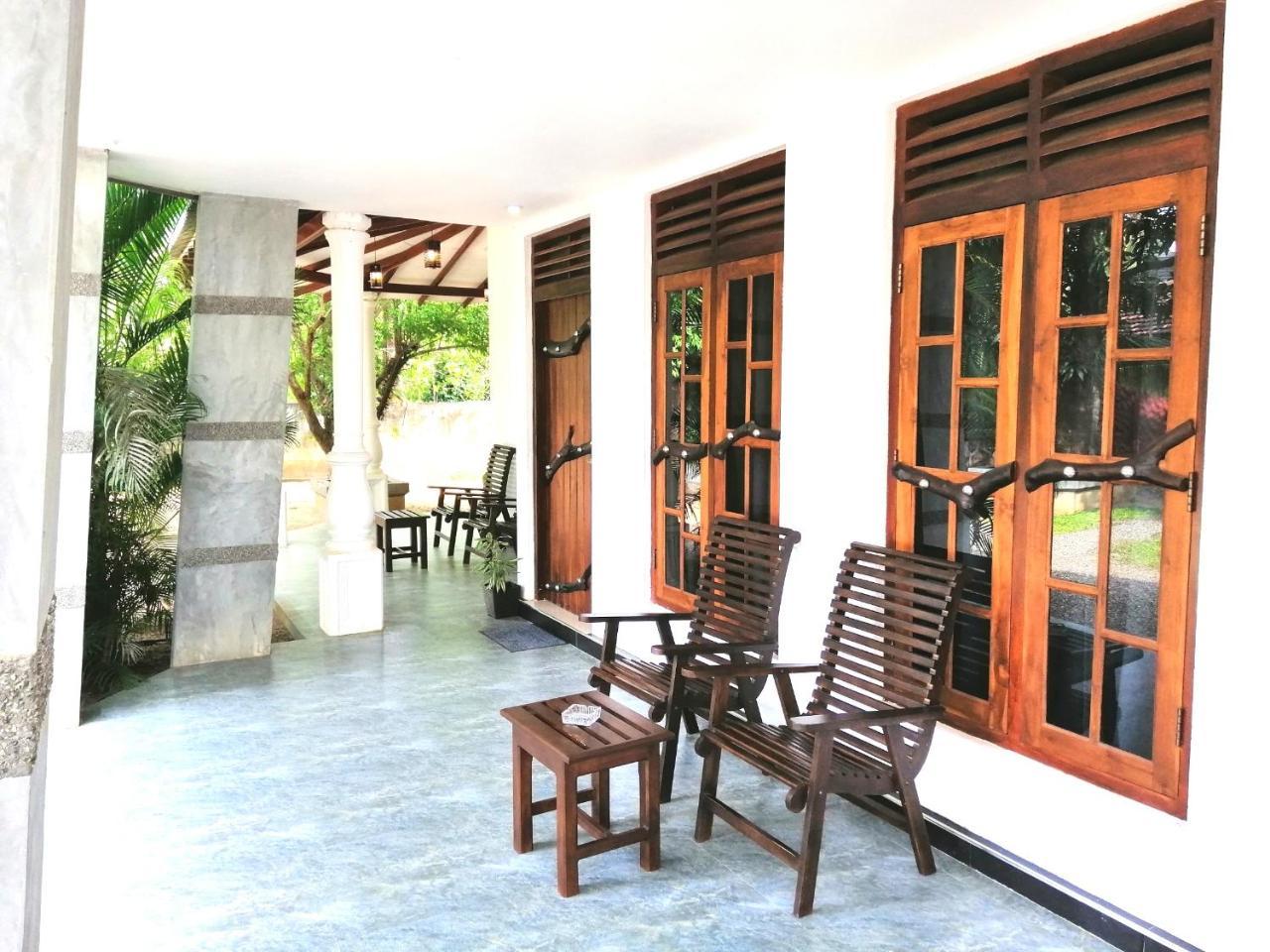 Induwara Safari Resort Udawalawe Exterior foto